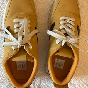DV by Dolce Vita Women’s Mustard Yellow Sneakers with Black Accents